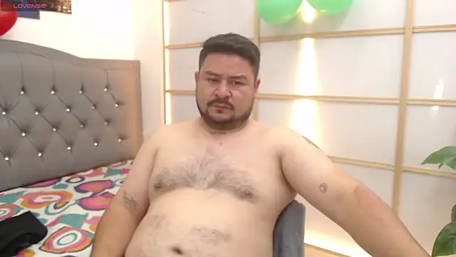 oso dirty  online show from 04/21/26, 01:06