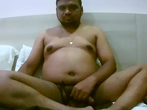 Snapshot of padikvinny chatting on 05/17/26, 01:51 padikvinny online show from 05/17/26, 01:51