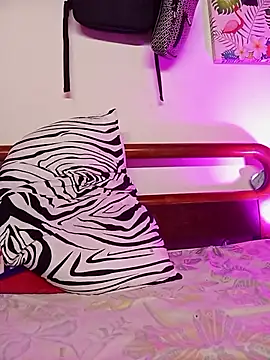 iamxandertv online show from 12/16/25, 01:16