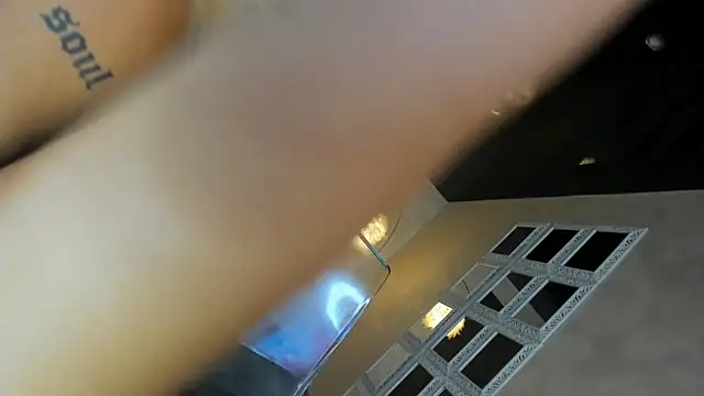 Snapshot of LisaAkira chatting on 03/01/25, 10:13 LisaAkira online show from 03/01/25, 10:13