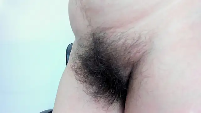 Snapshot of moxa_hot chatting on 12/16/24, 02:49 moxa hot online show from 12/16/24, 02:49