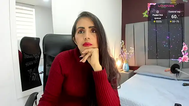 Snapshot of moxa_hot chatting on 11/18/25, 03:38 moxa hot online show from 11/18/25, 03:38