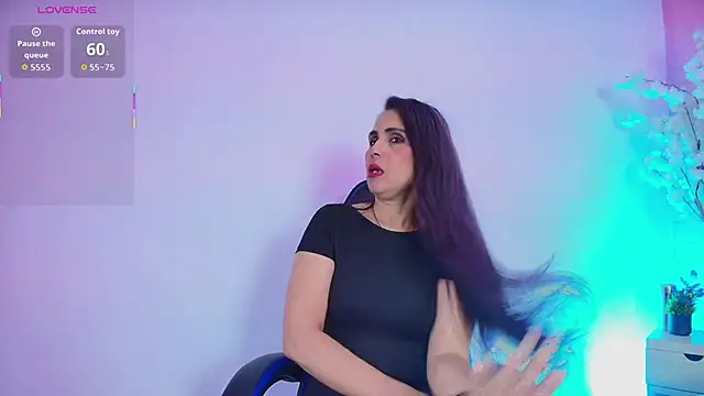 moxa hot online show from 04/18/26, 01:15