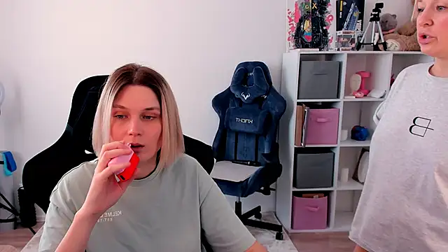 hotblonds online show from 03/13/26, 11:28