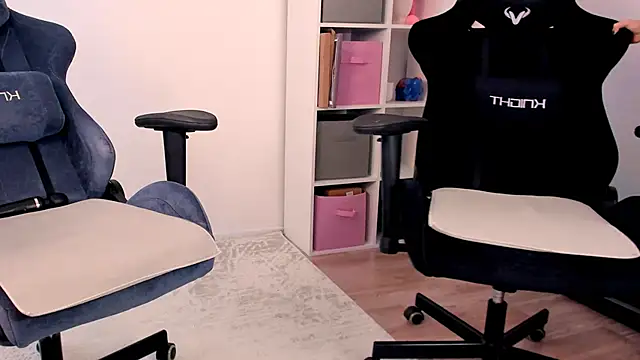 hotblonds online show from 03/19/26, 11:47