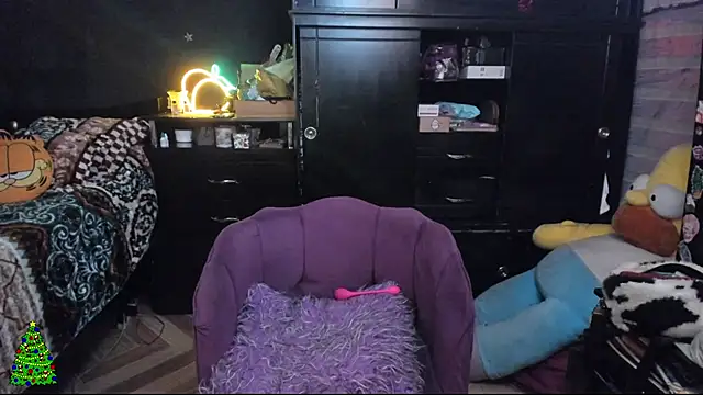 Snapshot of Lilmarieee chatting on 12/30/24, 12:11 Lilmarieee online show from 12/30/24, 12:11