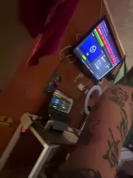 Snapshot of Lilmarieee chatting on 02/02/25, 08:30 Lilmarieee online show from 02/02/25, 08:30