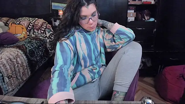 Snapshot of Lilmarieee chatting on 03/20/25, 10:07 Lilmarieee online show from 03/20/25, 10:07