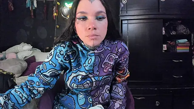 Snapshot of Lilmarieee chatting on 11/05/25, 10:10 Lilmarieee online show from 11/05/25, 10:10