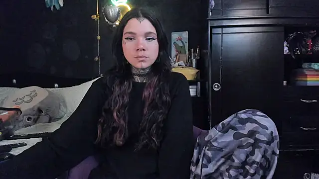 Snapshot of Lilmarieee chatting on 11/11/25, 11:16 Lilmarieee online show from 11/11/25, 11:16