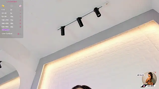 nataly clark  online show from 03/07/25, 10:32