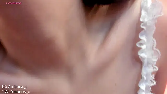 Snapshot of Ambeerouse chatting on 01/29/25, 01:58 Ambeerouse online show from 01/29/25, 01:58