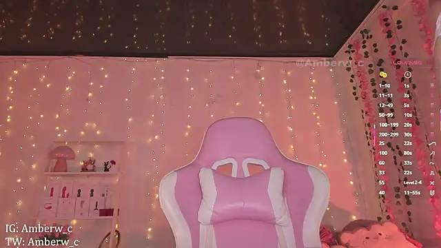 Snapshot of Ambeerouse chatting on 09/23/25, 02:03 Ambeerouse online show from 09/23/25, 02:03