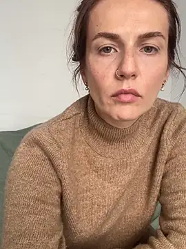 BritneyHall online show from 04/22/26, 10:17