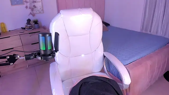 Amaia Daniells online show from 03/05/25, 03:18