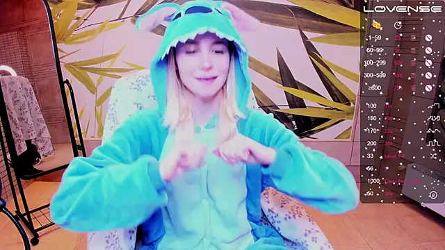 fleximona online show from 10/26/25, 09:37