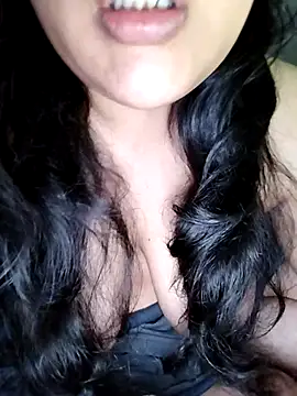 Annerae online show from 03/15/26, 08:04