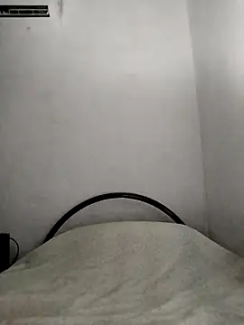 Annerae online show from 04/18/26, 04:33