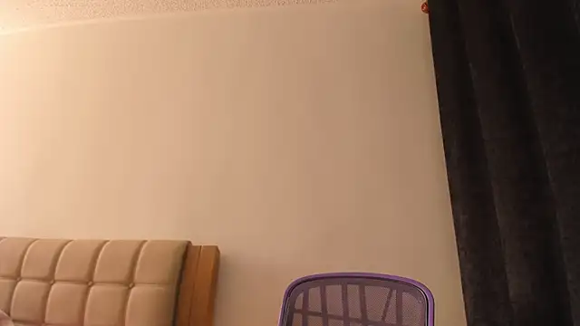 Ash milk online show from 01/08/25, 04:33