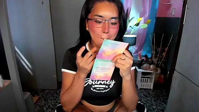 QuiinMollyXxX online show from 04/24/26, 01:19