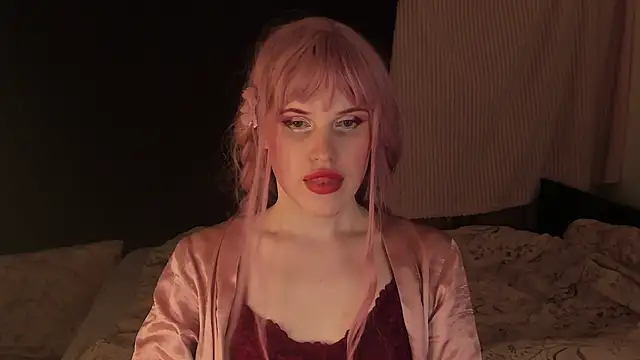 EffieMinki online show from 12/19/24, 04:34