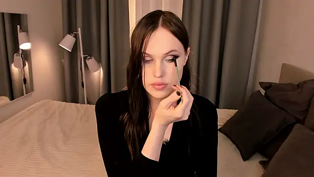 EffieMinki online show from 03/05/26, 10:06