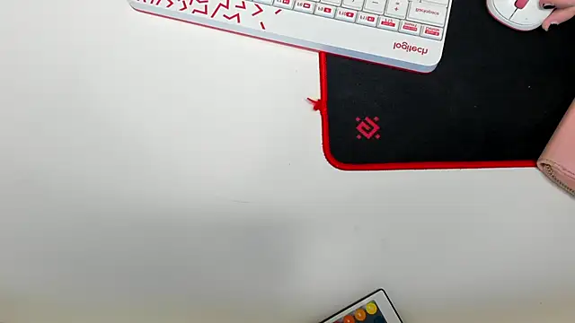 EffieMinki online show from 04/22/26, 08:54