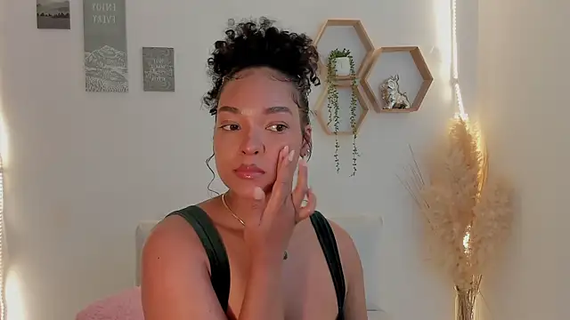 mariam hill online show from 07/06/26, 10:56