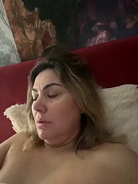 Emma roqueen online show from 02/12/25, 12:16