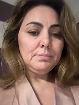 Emma roqueen online show from 03/04/26, 11:11