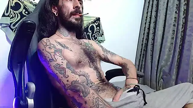 Snapshot of harry_reems1 chatting on 05/29/26, 01:03 harry reems1 online show from 05/29/26, 01:03