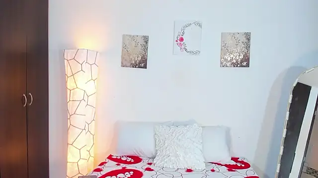 SarahCinnamon- online show from 02/14/26, 09:22