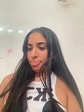 katyc love online show from 02/25/26, 09:46