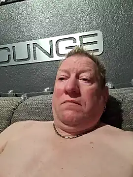 tomtom111111 online show from 12/15/24, 01:02