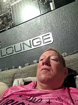 tomtom111111 online show from 10/11/25, 09:57