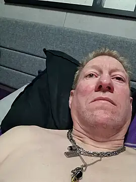 tomtom111111 online show from 02/26/26, 05:01