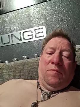 tomtom111111 online show from 04/20/26, 09:05