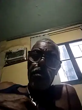 Thadew online show from 04/01/26, 07:44