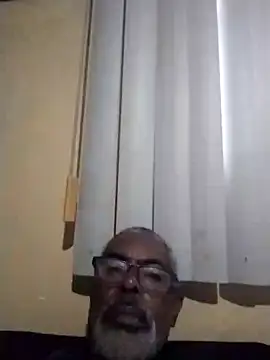 Snapshot of Thadew chatting on 07/09/26, 06:34 Thadew online show from 07/09/26, 06:34