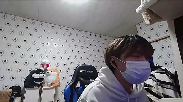 pychan online show from 02/22/25, 10:18