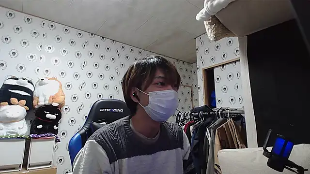 pychan online show from 02/23/25, 01:42