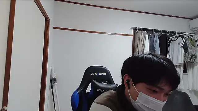 pychan online show from 12/20/25, 02:46