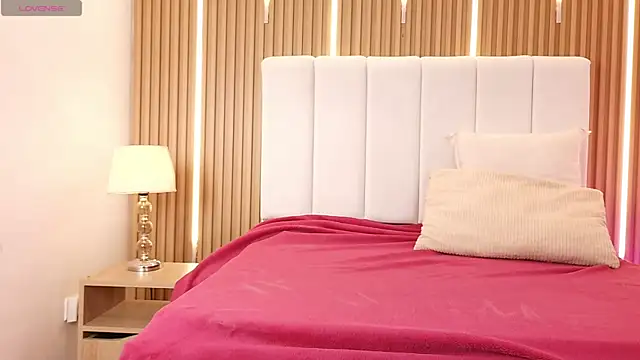 KimSensual  online show from 04/20/26, 12:41