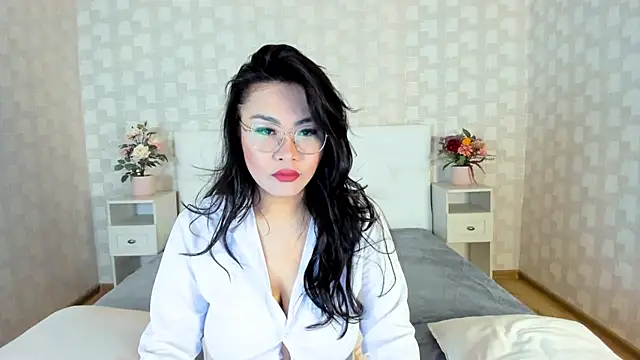 NatsumiHun online show from 02/08/25, 07:15