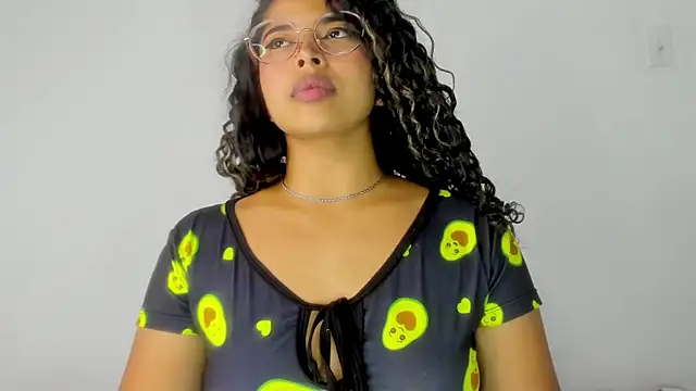 moana taylor online show from 03/18/25, 11:09