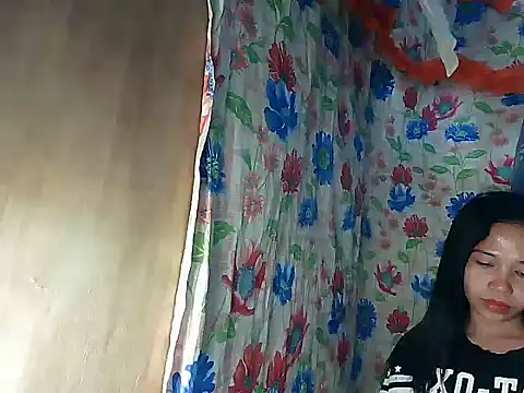 Snapshot of PinaySkinnyGirl chatting on 01/12/26, 09:25 PinaySkinnyGirl online show from 01/12/26, 09:25