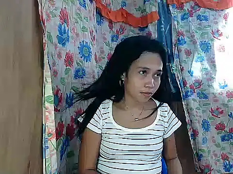 Snapshot of PinaySkinnyGirl chatting on 02/15/26, 05:59 PinaySkinnyGirl online show from 02/15/26, 05:59