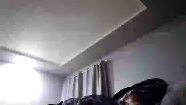 Snapshot of khloebanques chatting on 01/31/25, 03:20 khloebanques online show from 01/31/25, 03:20