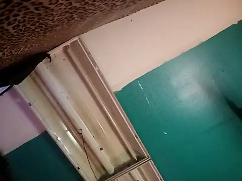 khloebanques online show from 03/17/26, 11:57