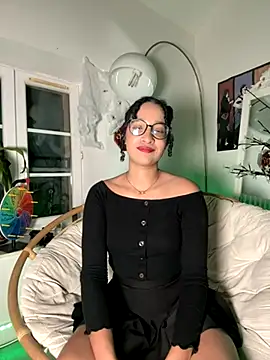 Lauyako online show from 11/27/25, 08:55